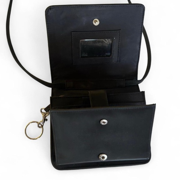 Black 90's/2000's Shoulder/Crossbody Bag With Studded Star Design & Keychain - Picture 12 of 13